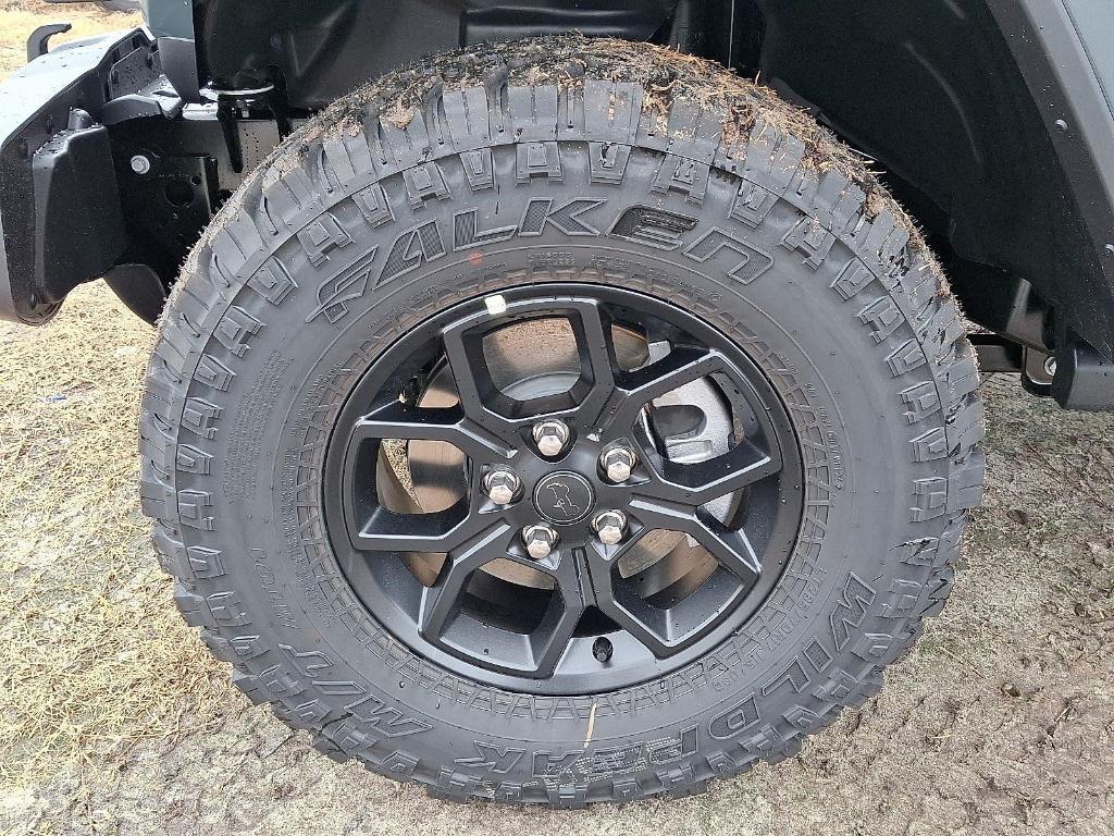 new 2025 Jeep Wrangler car, priced at $44,151