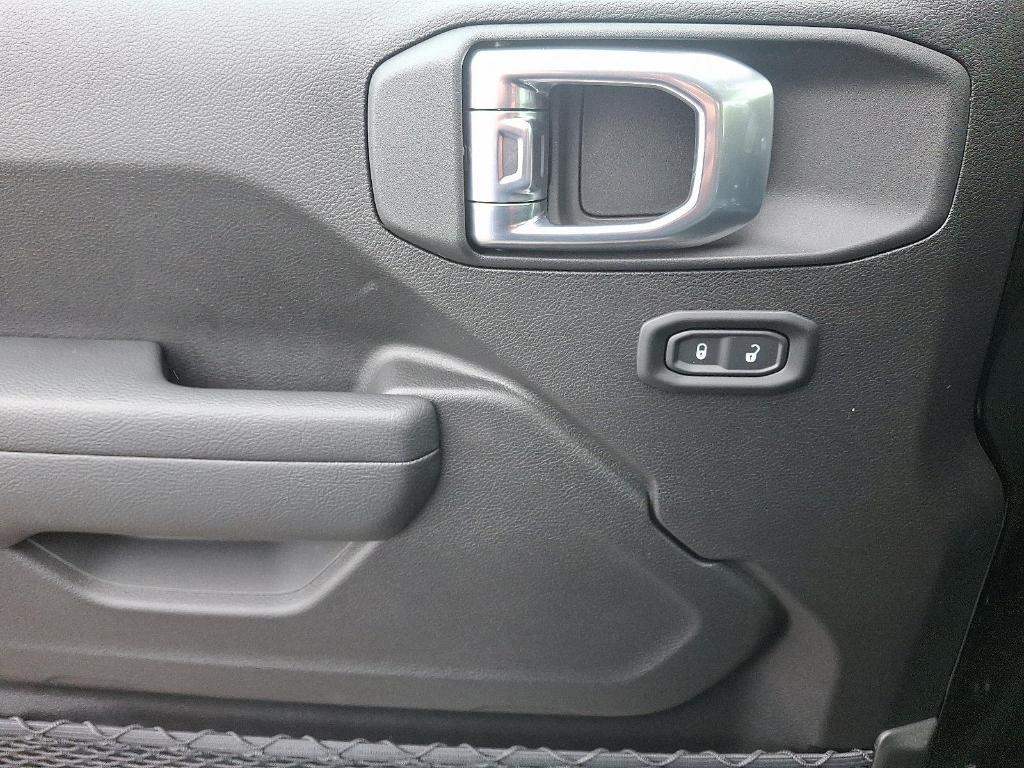 new 2026 Jeep Wrangler car, priced at $39,245