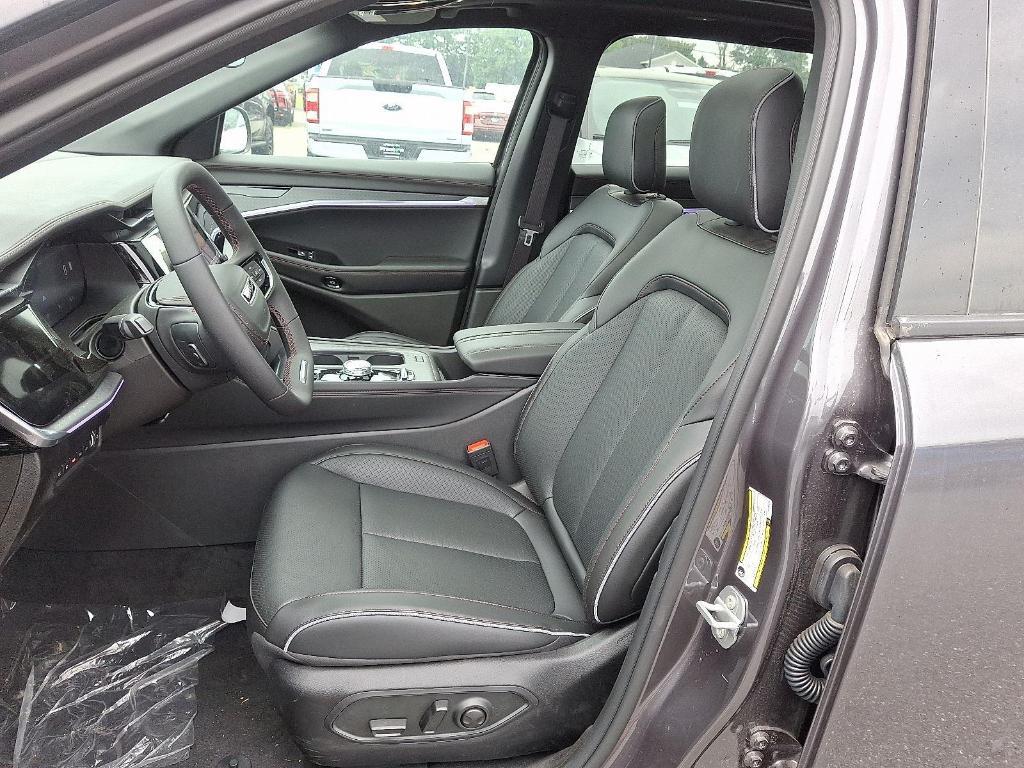 new 2025 Jeep Wagoneer S car, priced at $46,859