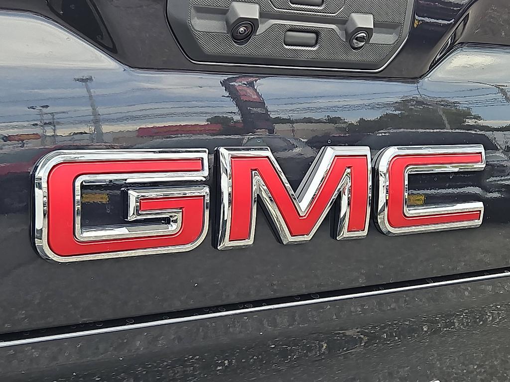 new 2026 GMC Sierra 1500 car, priced at $80,090