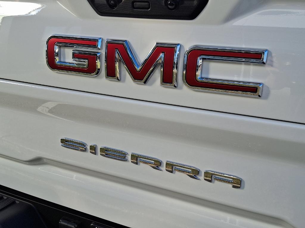 new 2025 GMC Sierra 2500 car, priced at $64,625