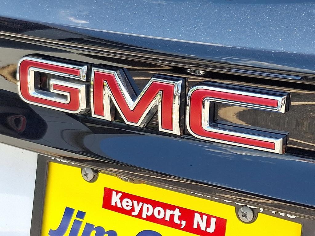 new 2025 GMC Acadia car, priced at $45,684