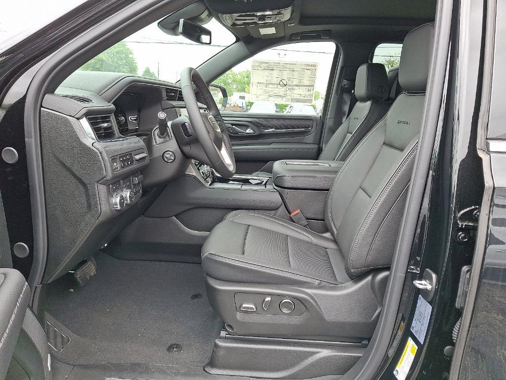 new 2024 GMC Yukon XL car, priced at $90,780