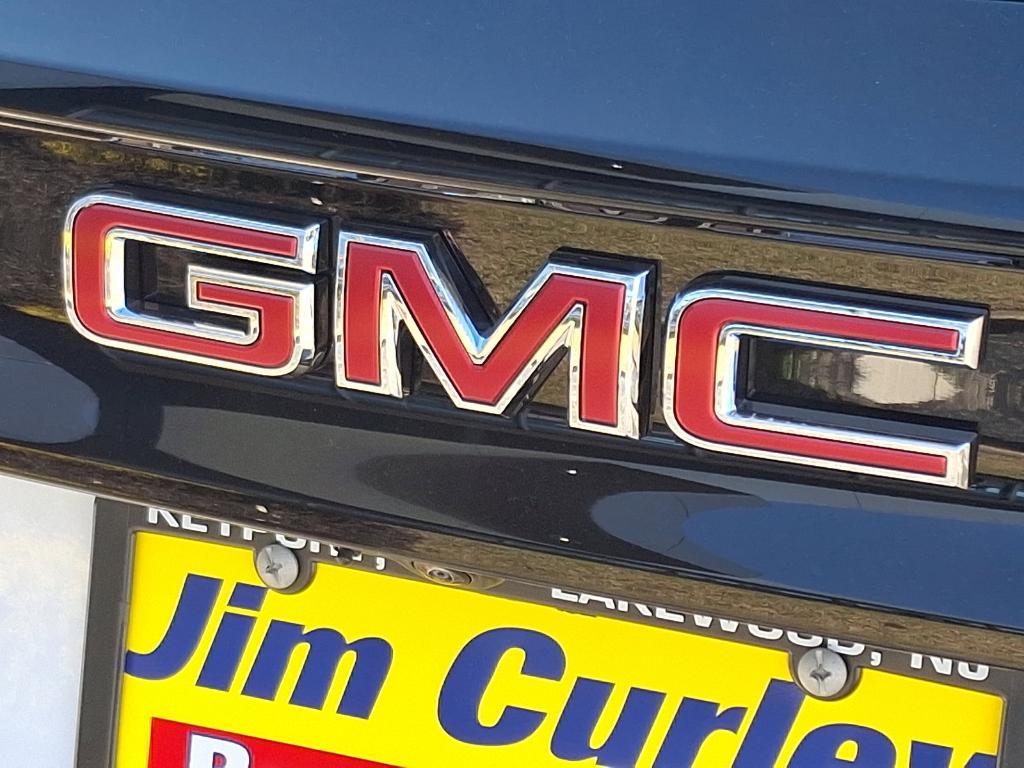 new 2025 GMC Acadia car, priced at $46,645
