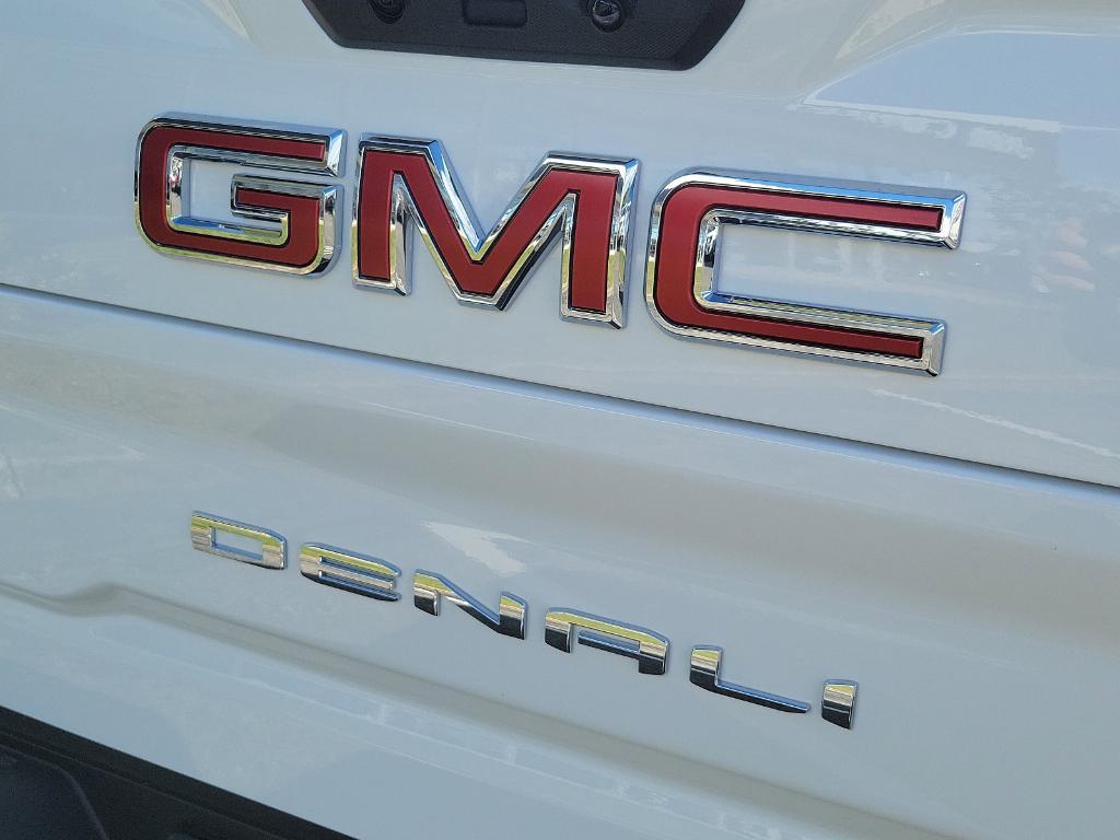 new 2025 GMC Sierra 2500 car, priced at $88,270