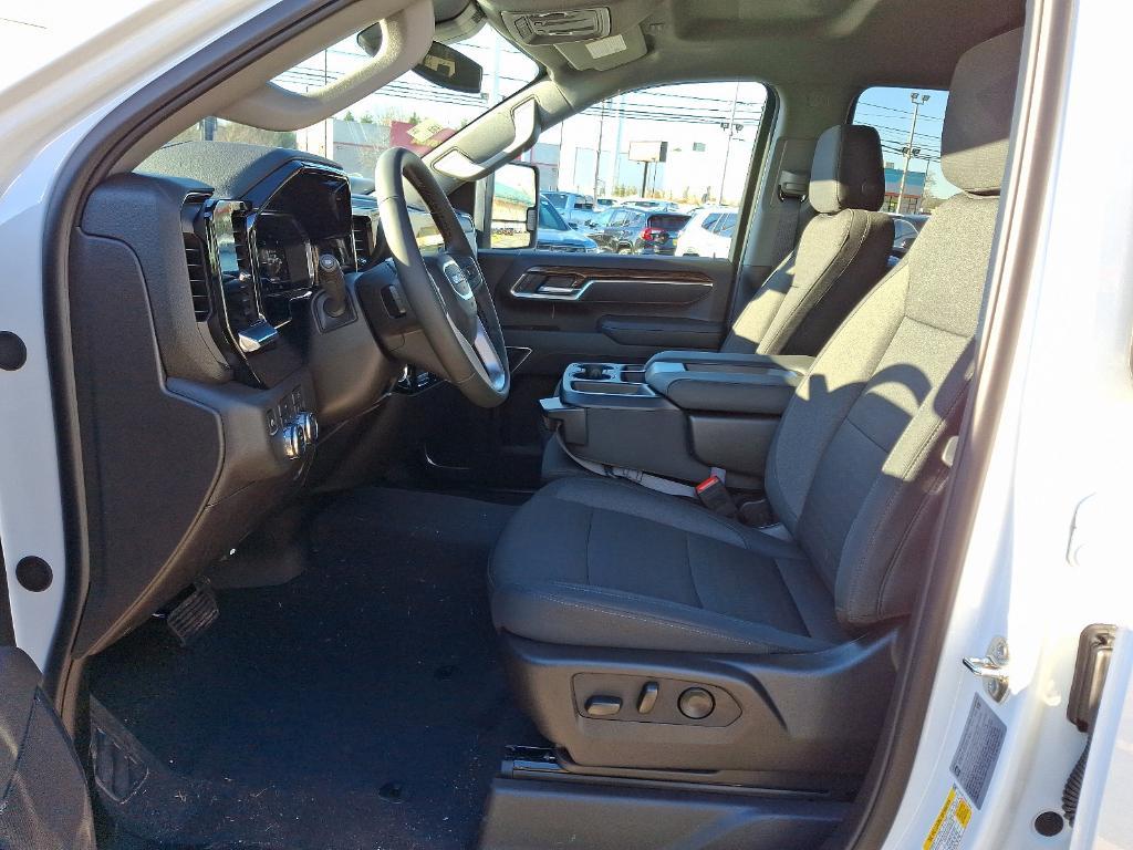 new 2025 GMC Sierra 2500 car, priced at $59,580