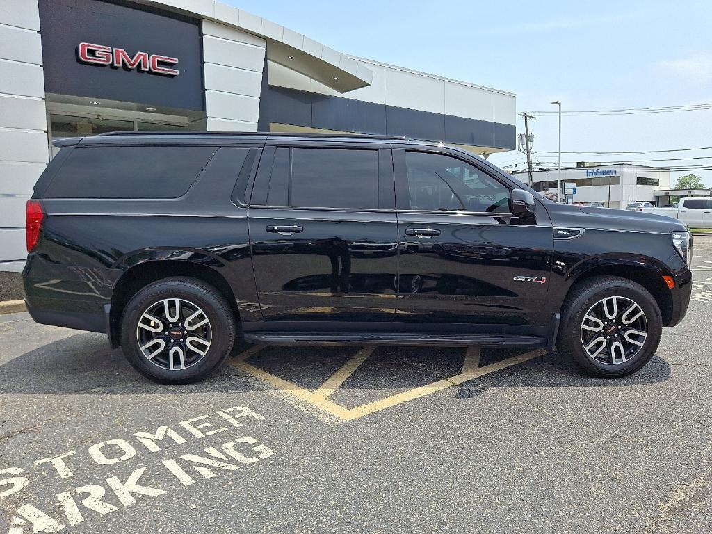 used 2022 GMC Yukon XL car, priced at $53,987