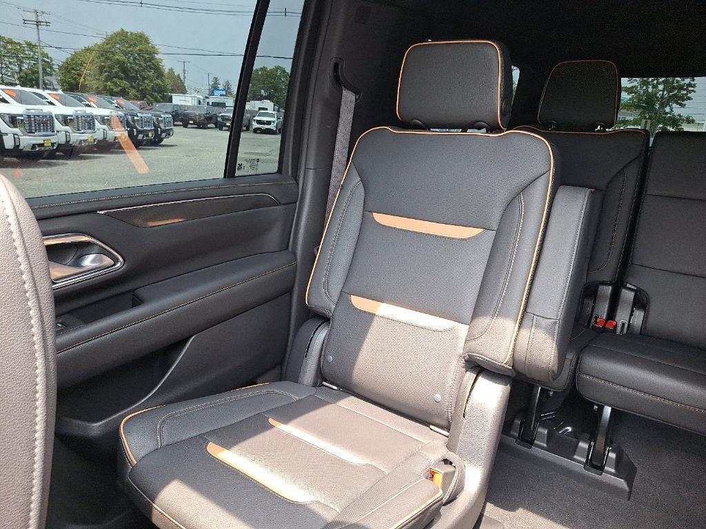 used 2022 GMC Yukon XL car, priced at $53,987