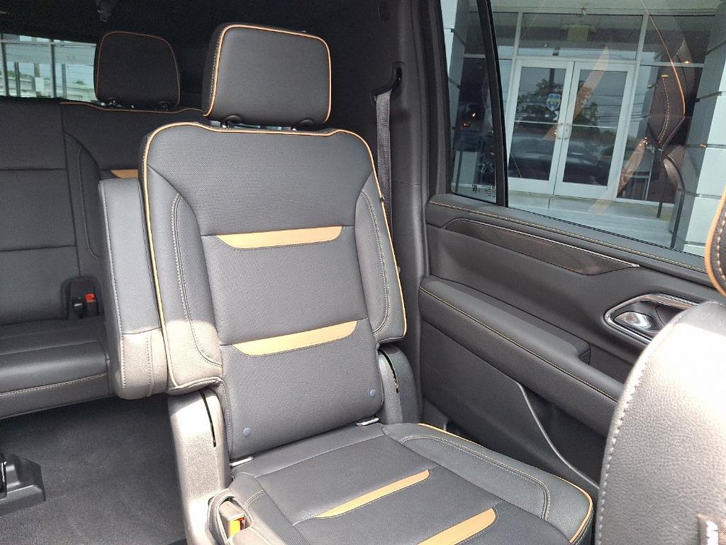 used 2022 GMC Yukon XL car, priced at $53,987