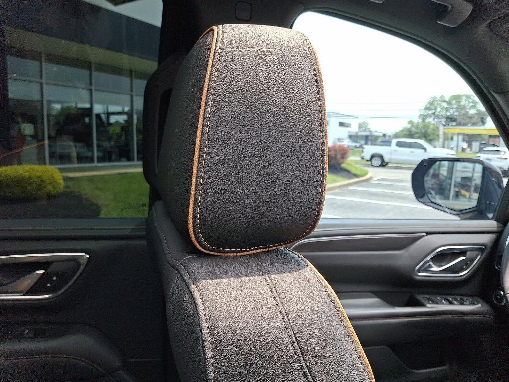 used 2022 GMC Yukon XL car, priced at $53,987