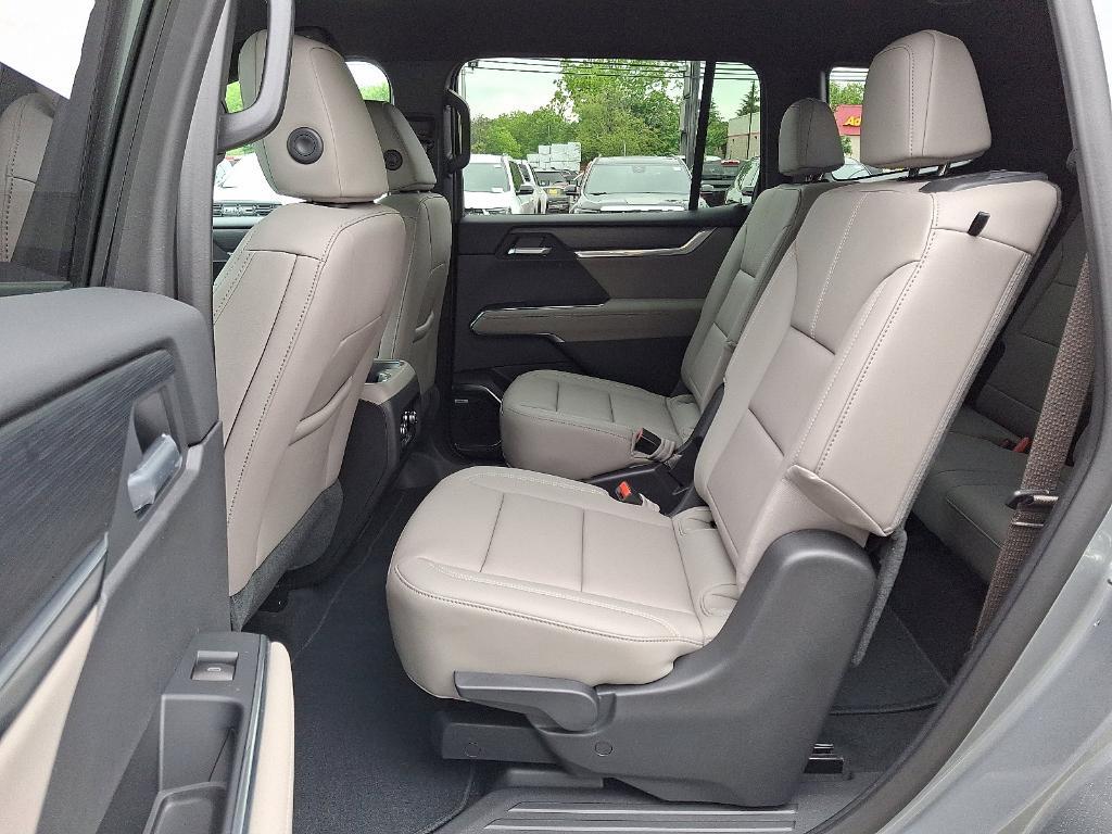 new 2025 GMC Acadia car, priced at $49,525