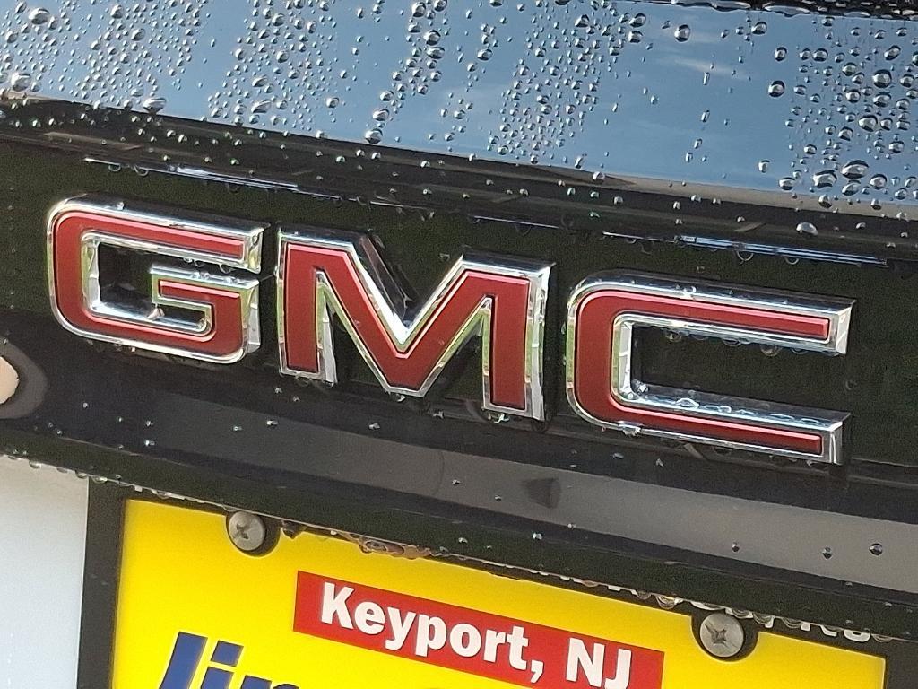 new 2026 GMC Acadia car, priced at $51,382