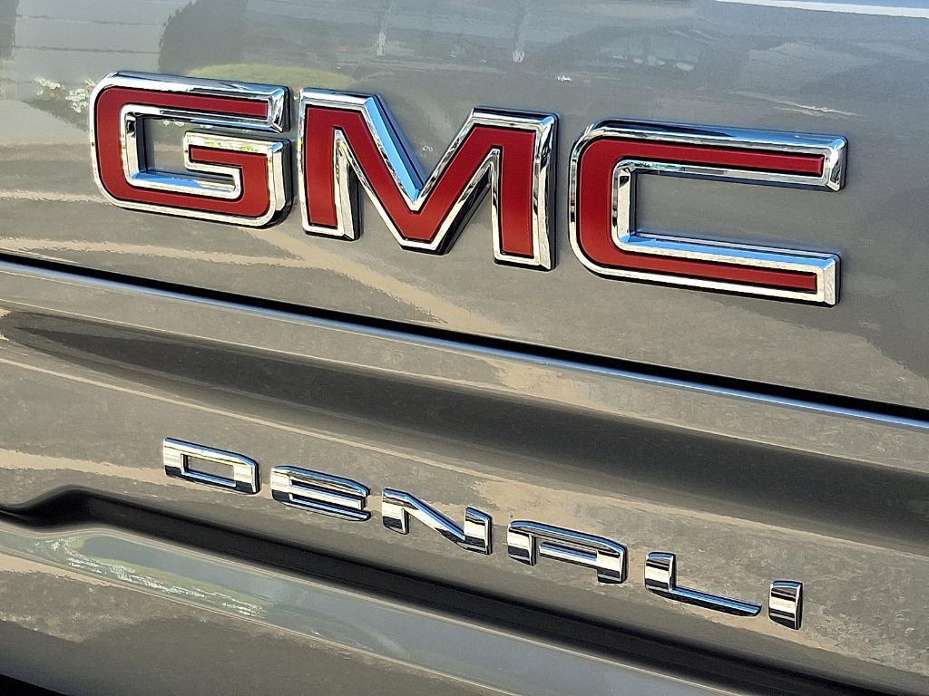 new 2026 GMC Sierra 1500 car, priced at $80,090