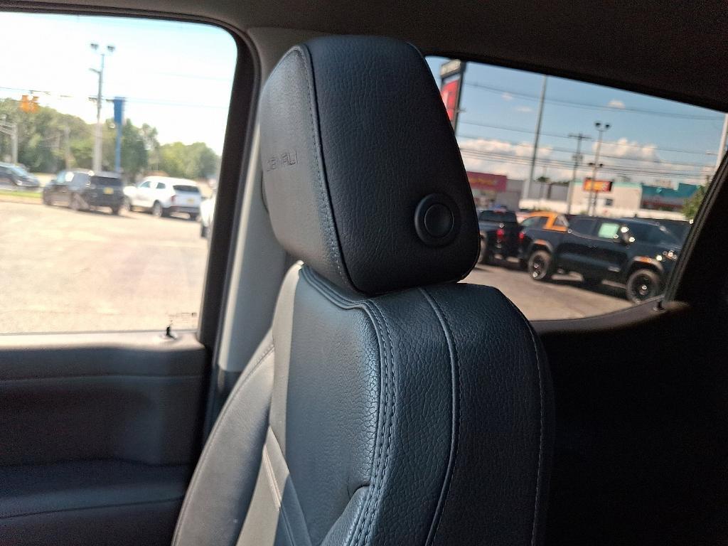 used 2022 GMC Sierra 1500 Limited car, priced at $35,336