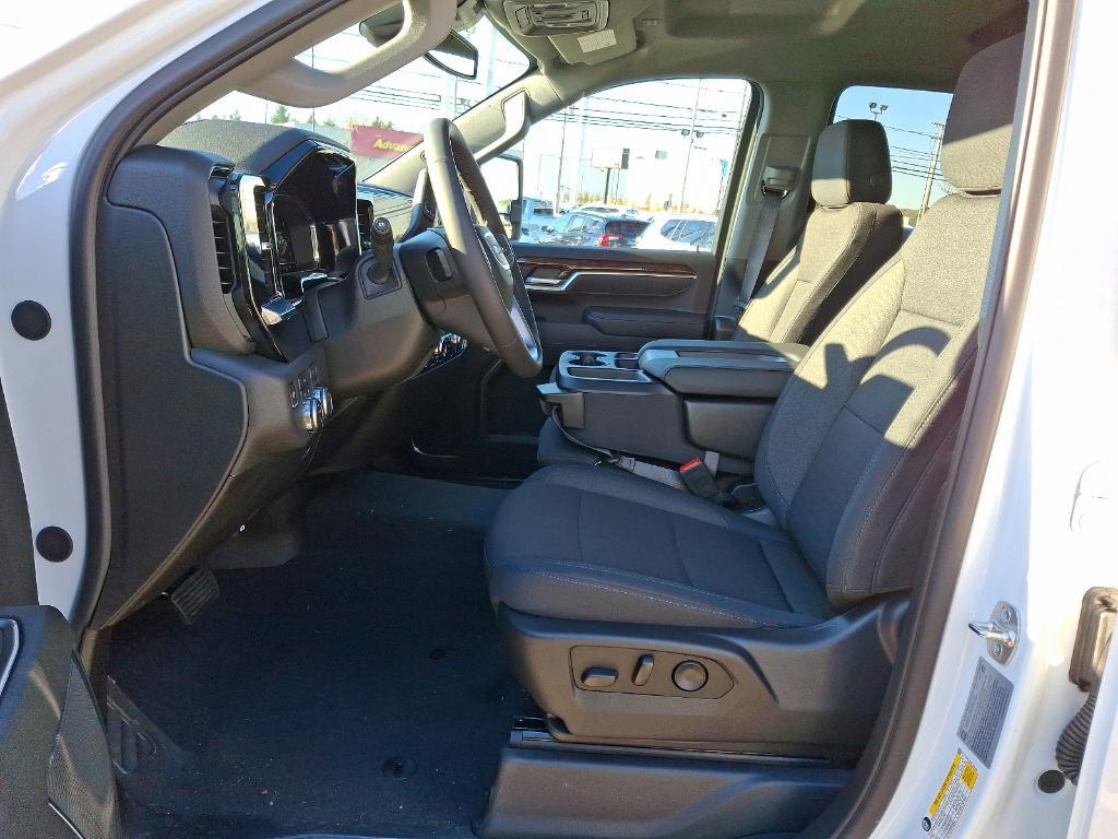 new 2025 GMC Sierra 2500 car, priced at $64,625