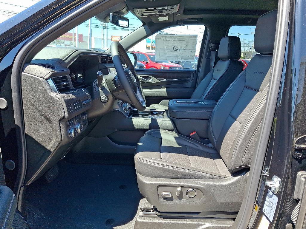 new 2024 GMC Yukon XL car, priced at $87,260