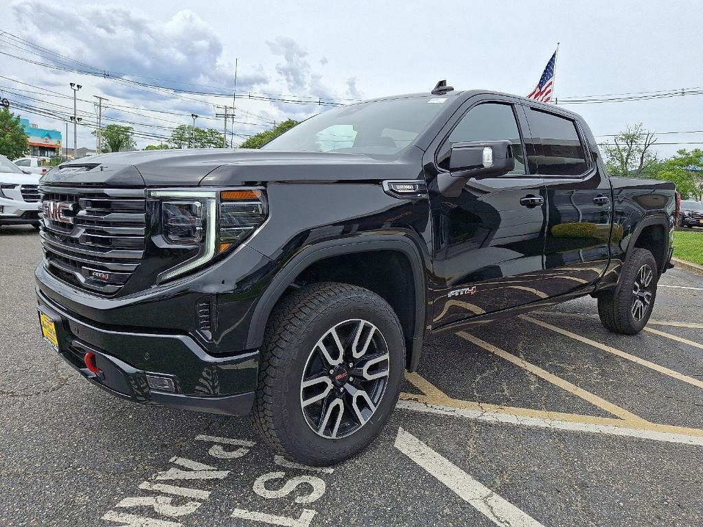 new 2025 GMC Sierra 1500 car, priced at $70,165