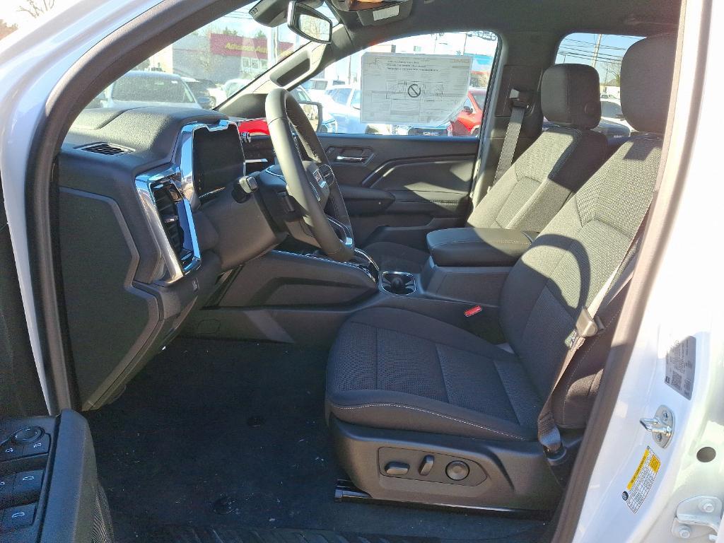 new 2025 GMC Canyon car, priced at $42,080