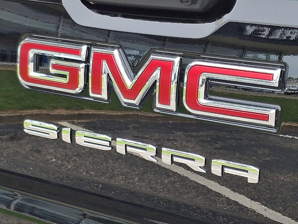 new 2025 GMC Sierra 1500 car, priced at $57,590