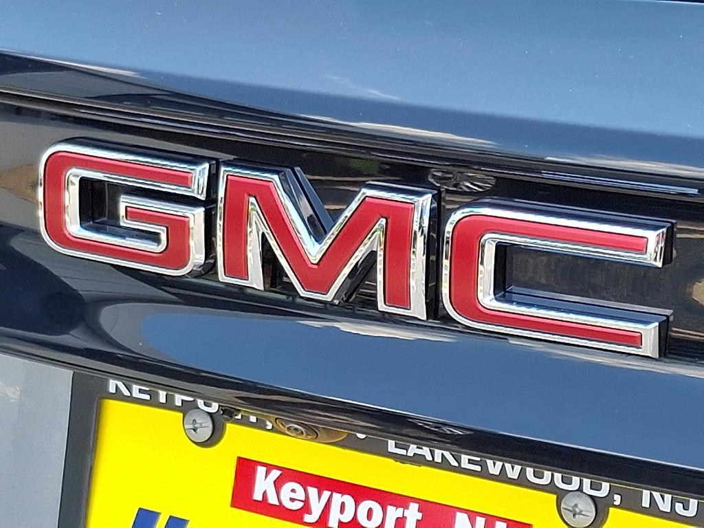 new 2025 GMC Acadia car, priced at $51,925