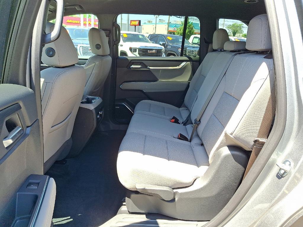 new 2025 GMC Acadia car, priced at $44,091