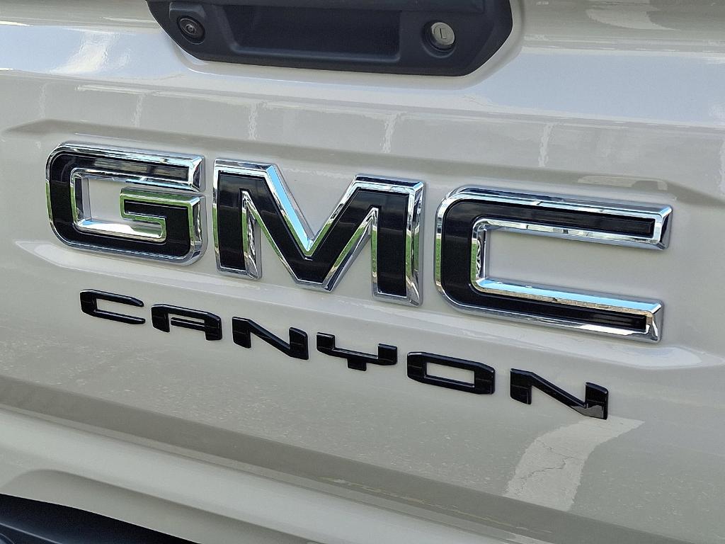 new 2026 GMC Canyon car, priced at $51,044