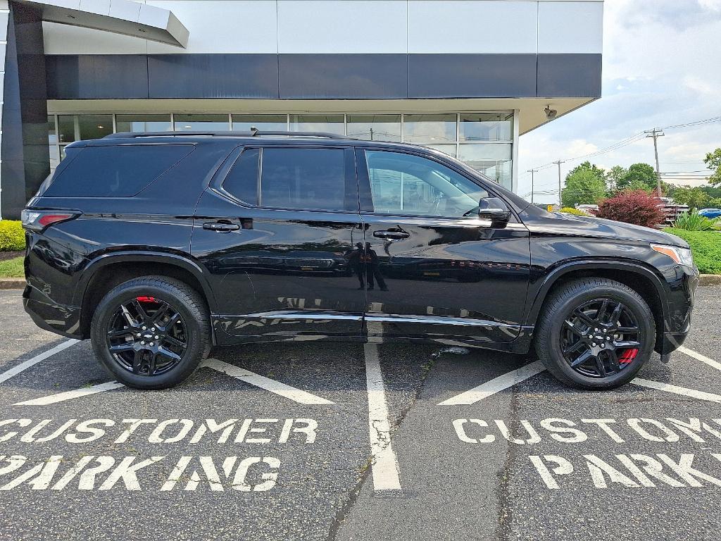 used 2020 Chevrolet Traverse car, priced at $26,292