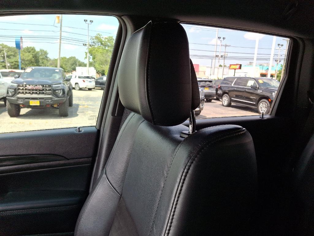 used 2021 Jeep Grand Cherokee car, priced at $22,706