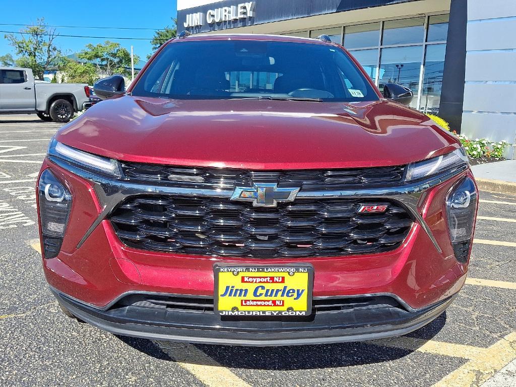 used 2024 Chevrolet Trax car, priced at $23,101