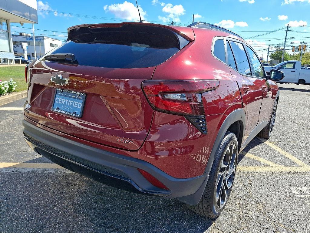 used 2024 Chevrolet Trax car, priced at $23,101