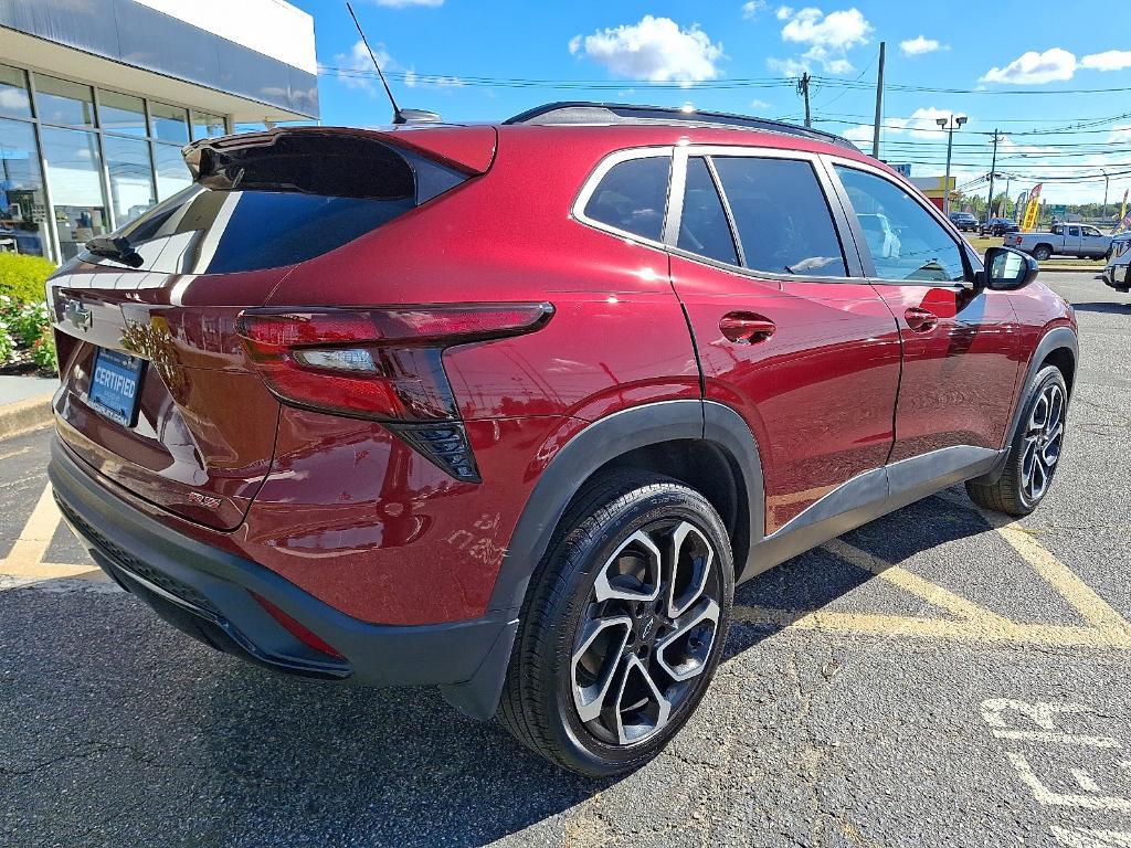 used 2024 Chevrolet Trax car, priced at $23,101