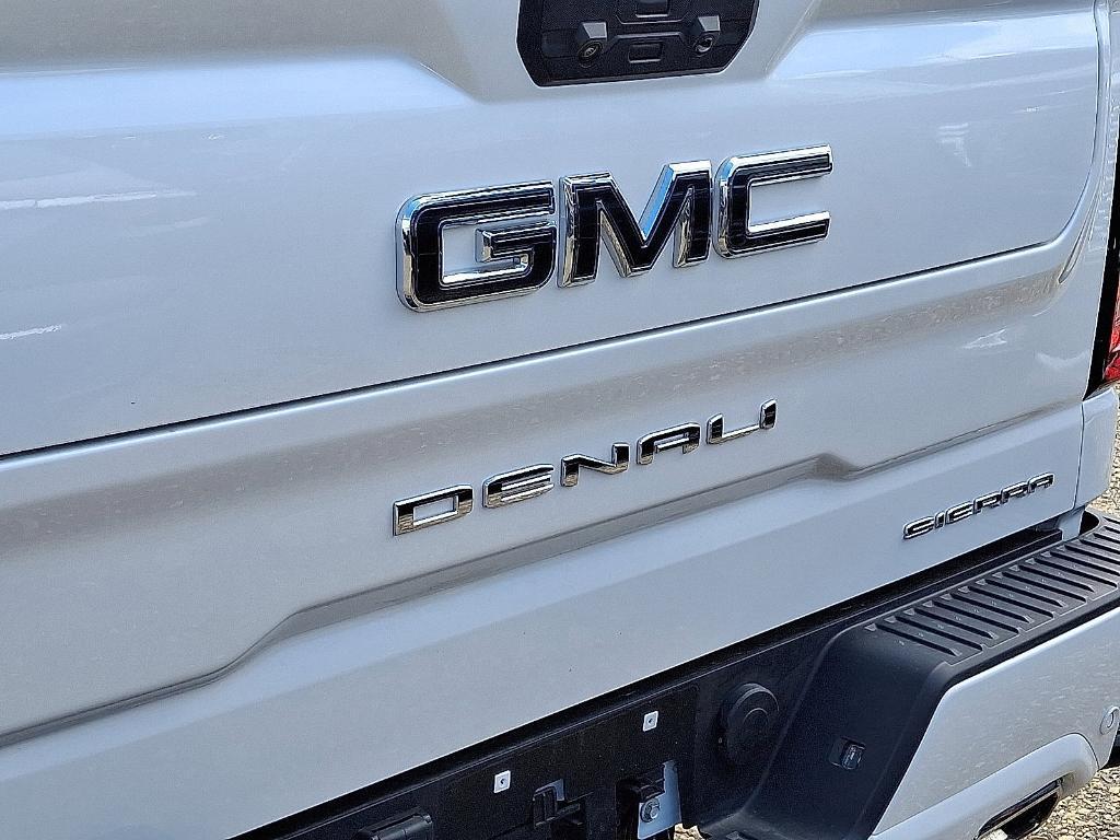 used 2024 GMC Sierra 1500 car, priced at $70,287
