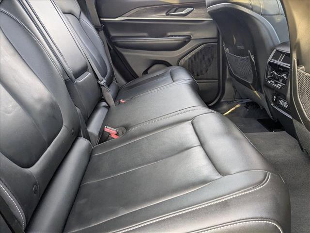 used 2023 Jeep Grand Cherokee car, priced at $19,489