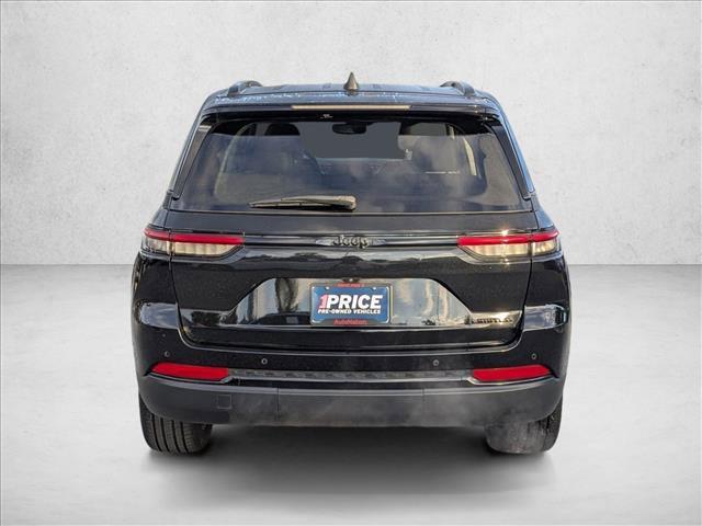 used 2023 Jeep Grand Cherokee car, priced at $19,489