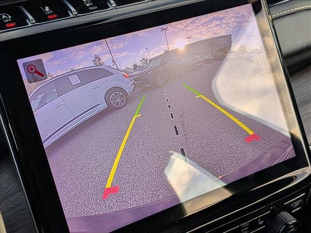 used 2023 Jeep Grand Cherokee car, priced at $19,489