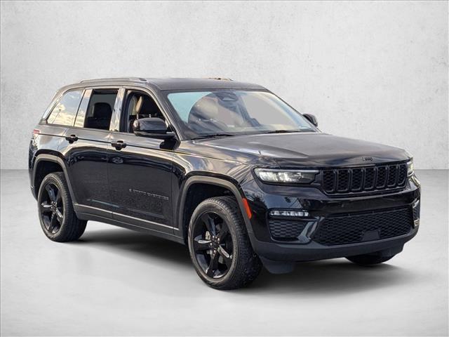 used 2023 Jeep Grand Cherokee car, priced at $19,489