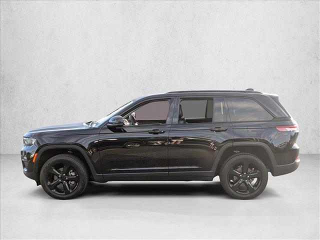used 2023 Jeep Grand Cherokee car, priced at $19,489