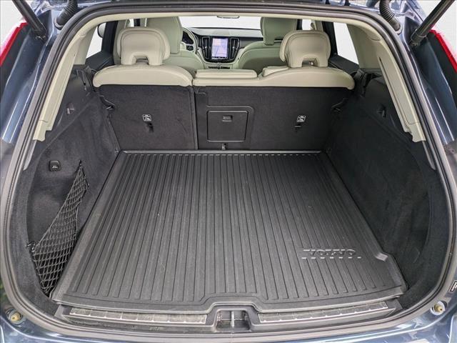 used 2023 Volvo XC60 car, priced at $31,004