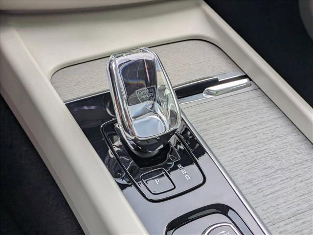 used 2023 Volvo XC60 car, priced at $31,004