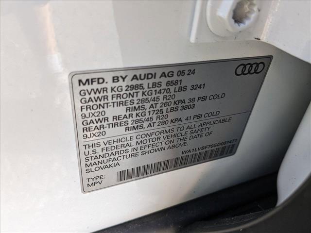 new 2025 Audi Q7 car, priced at $75,035