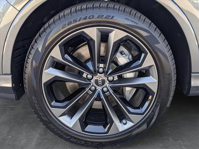 new 2025 Audi Q7 car, priced at $77,750