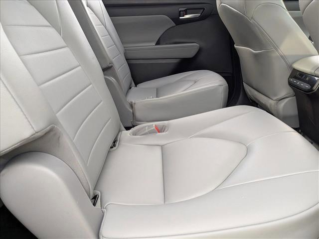 used 2023 Toyota Highlander car, priced at $31,998