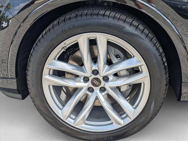 new 2025 Audi Q7 car, priced at $73,080