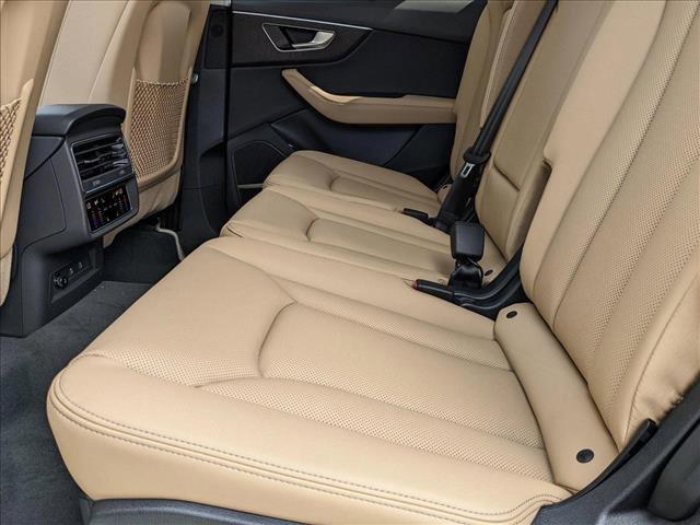 new 2025 Audi Q7 car, priced at $73,080