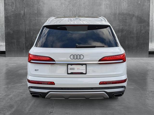 new 2025 Audi Q7 car, priced at $64,005