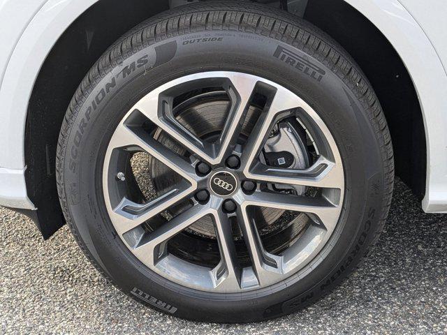 new 2025 Audi Q5 car, priced at $58,190
