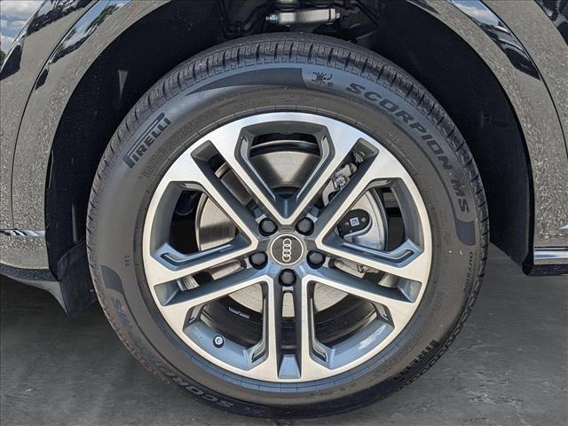 new 2025 Audi Q5 car, priced at $60,175