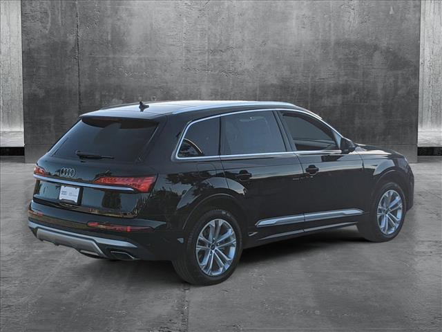 new 2025 Audi Q7 car, priced at $64,985