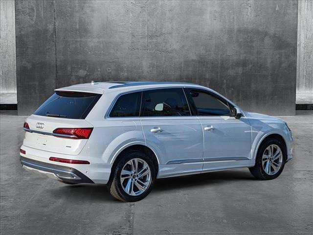 used 2024 Audi Q7 car, priced at $48,998