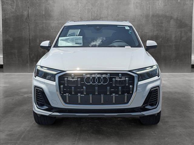 new 2025 Audi Q7 car, priced at $75,925